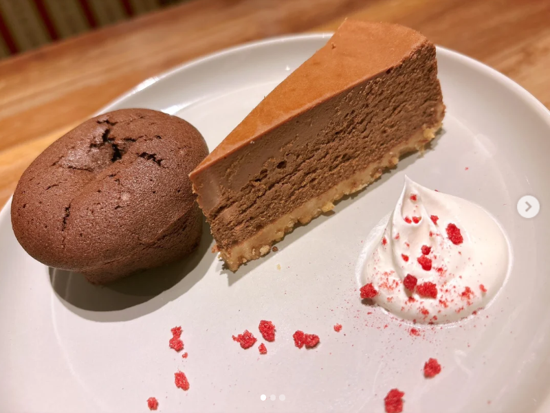 バレンタイン限定♡ ショコラデザートのプレート販売中です！